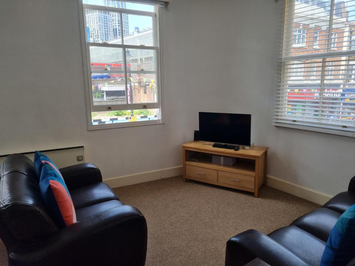 Апартаменты Stunning 2 Bed/2 Bath Flat In Waterloo, Лондон Экстерьер фото